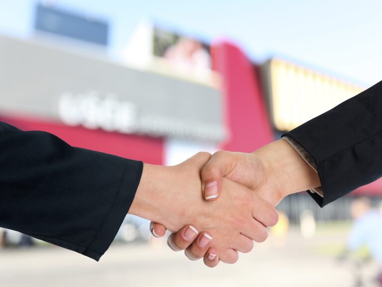 handshake, partnership, cooperation-3298454.jpg